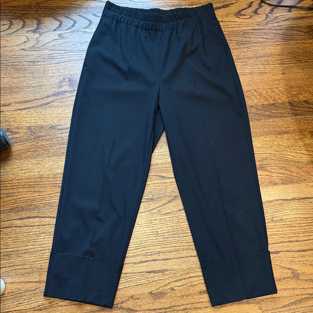 Zara High-Waisted Black Wide-Leg Trousers with Cuff